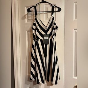 Killstar Stripe on negative dress XXL
